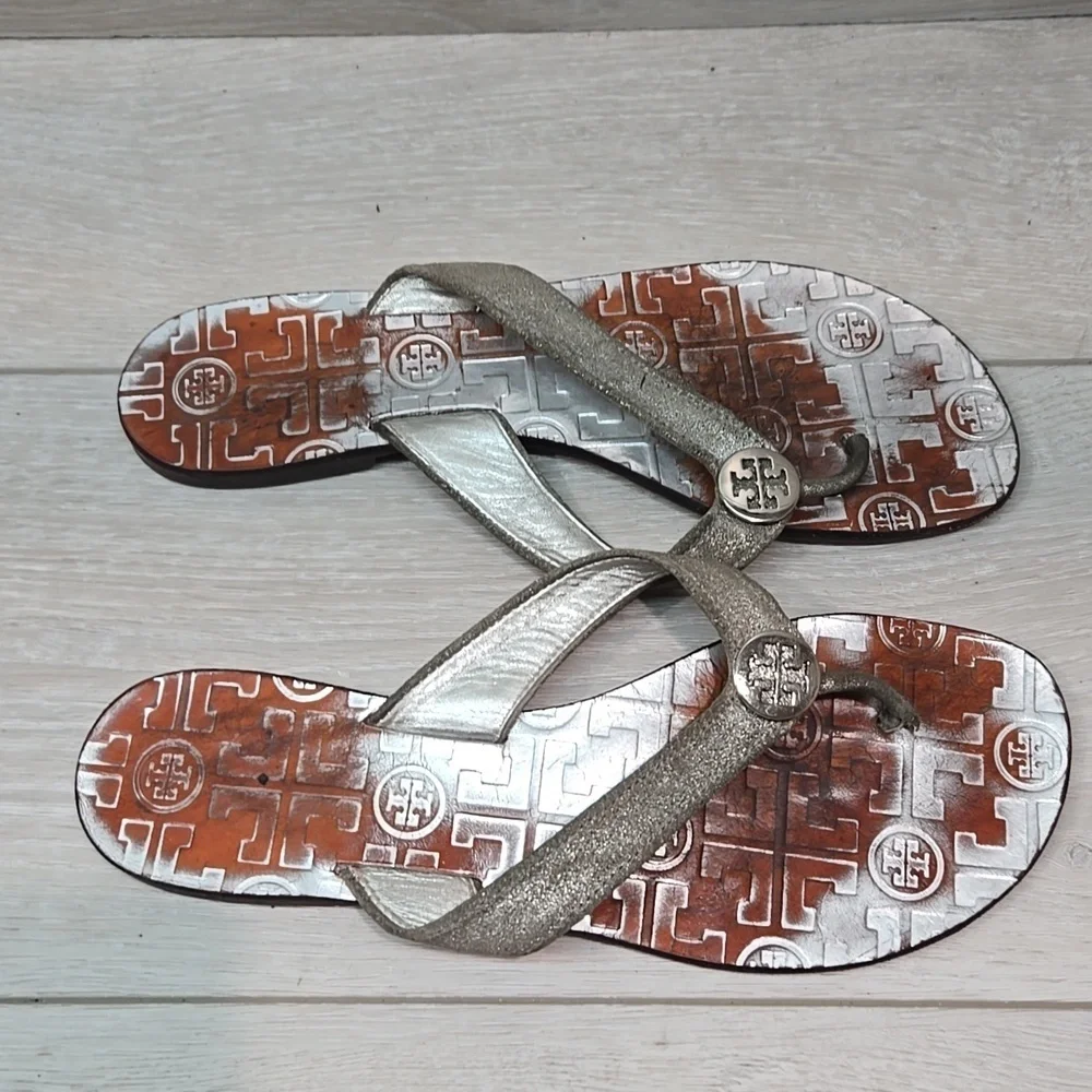 Tory Burch Women's Thong T Strap Metallic Flip Flops Sandals Shoes Sz 8M